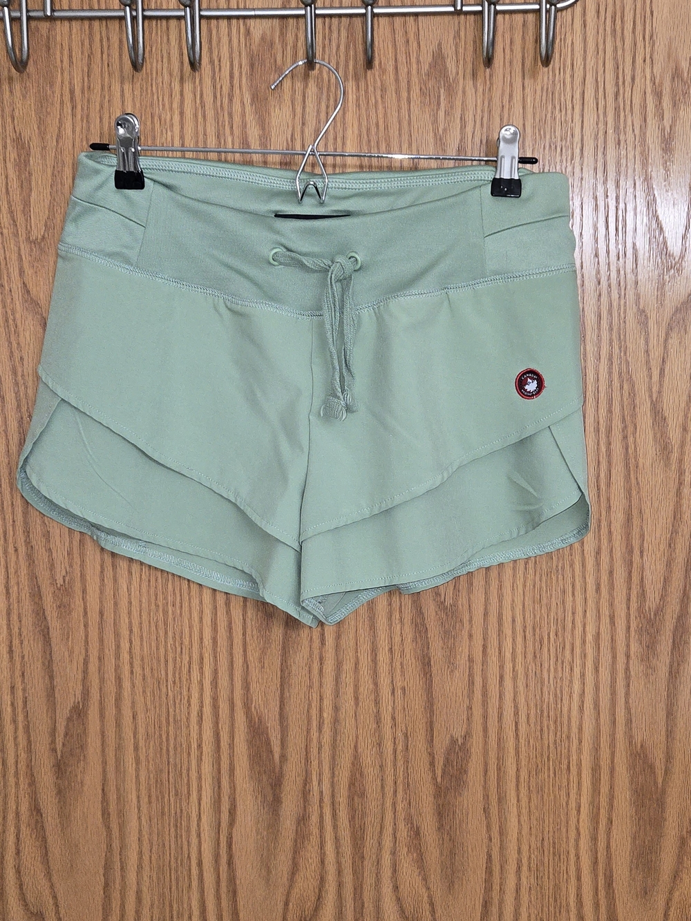 Canada Weather Gear Size Small Women's Sage Green Layered Athletic Shorts